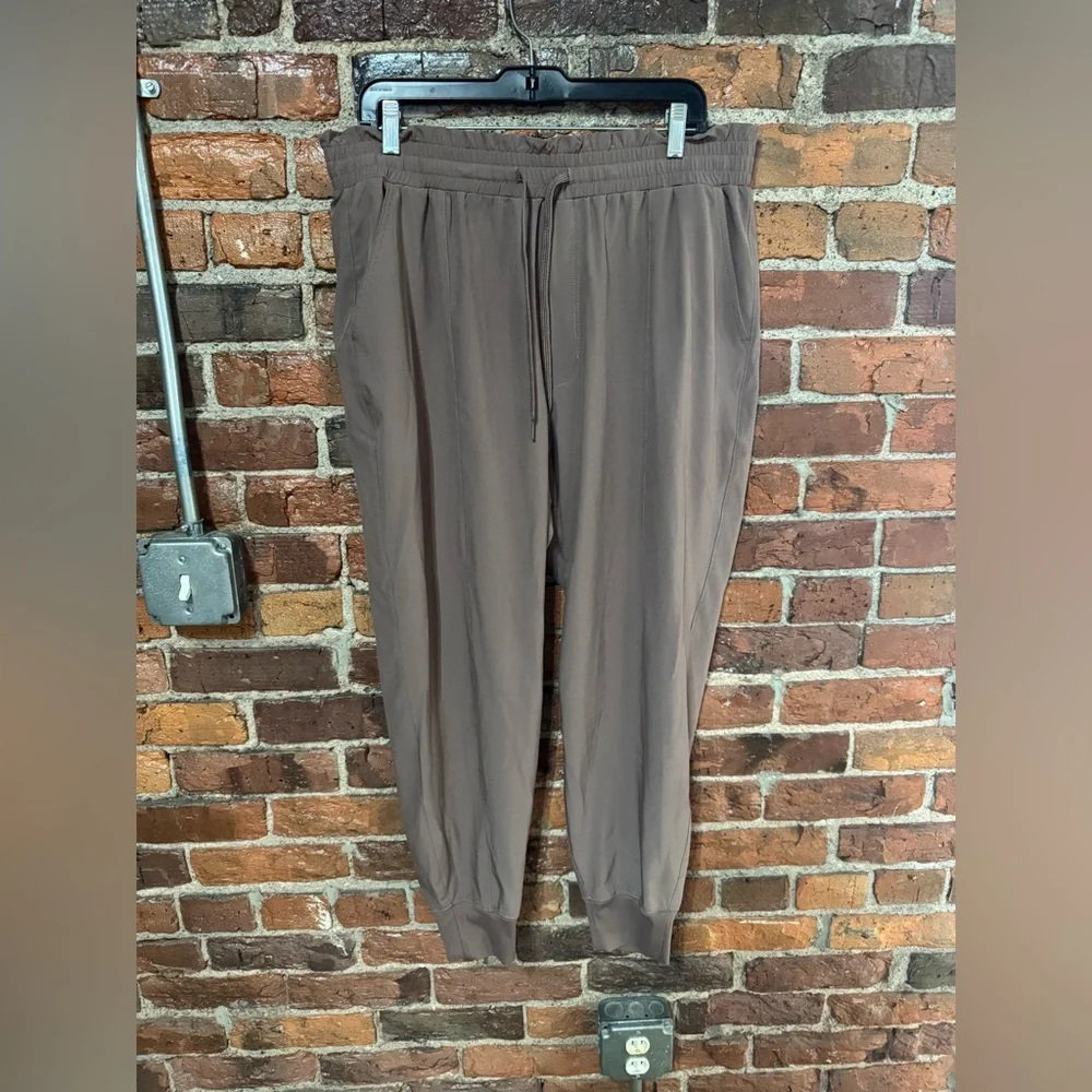 Abercrombie & Fitch Traveler Joggers - Copper Brown/Taupe | Size XL - Picture 1 of 7